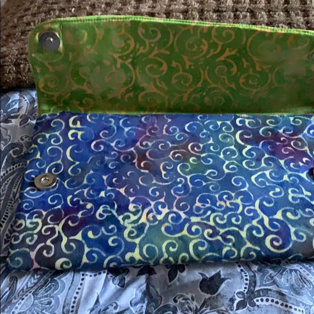 Clutch Purse. - Picture 2 of 7